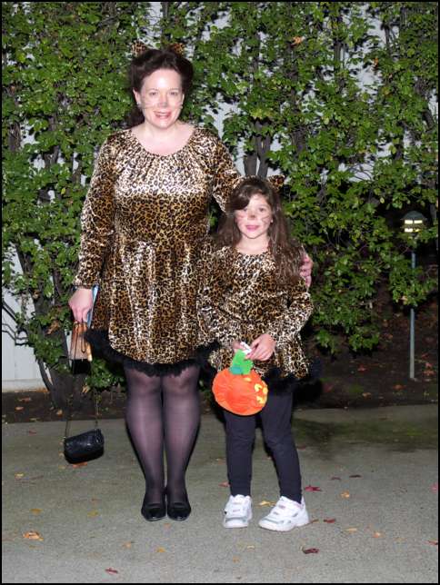 Mommy and daughter Halloween 